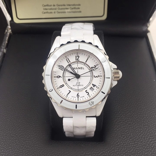 シャネル時計正面デザイン